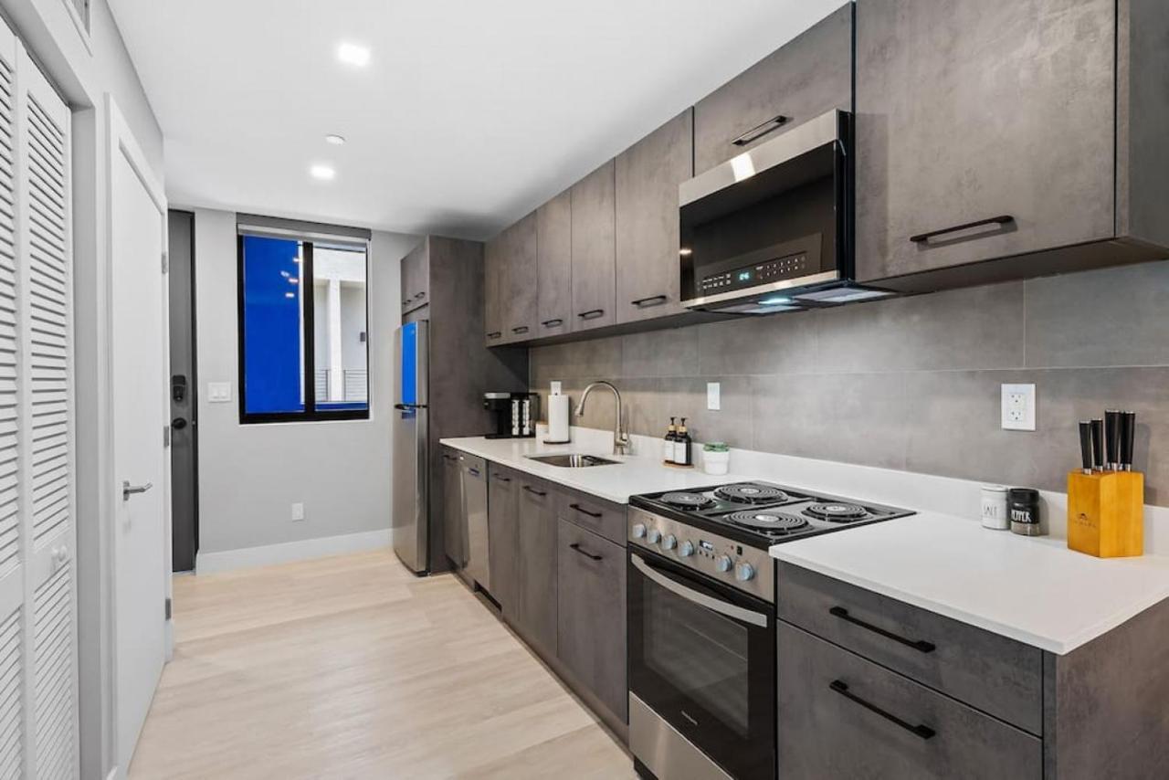 Pretty Rola 202 Modern Industrial Apt W King Bed Форт-Лодердейл Екстер'єр фото